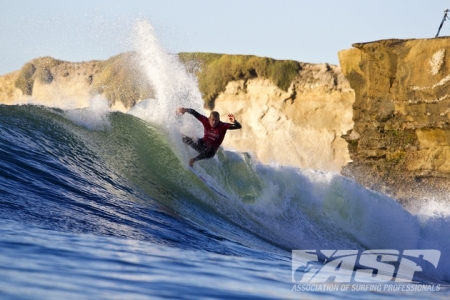 Fanning surfing Steamer Lane